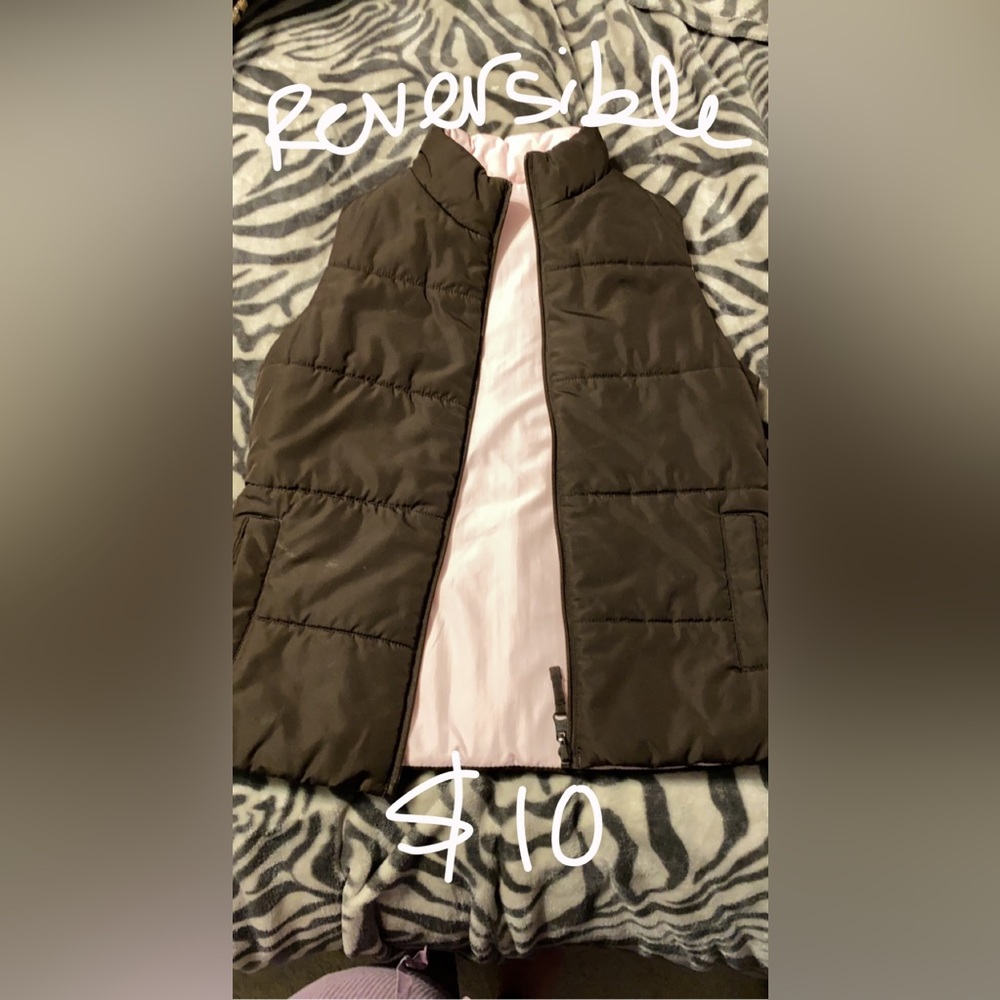 Reversible pink and brown vest